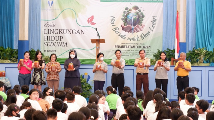 Pemanfaatan Eco Enzyme Mewarnai Aksi Sekolah Tarakanita Wilayah Tangerang dalam Memperingati Hari Lingkungan Hidup Sedunia