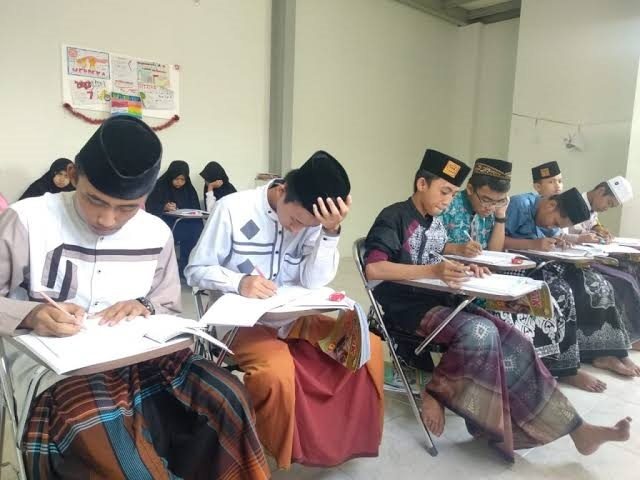 Riset Ini Mengungkap Mengapa Prestasi Murid pada Mata Pelajaran Sains dan Matematika Cenderung&nbsp;Rendah