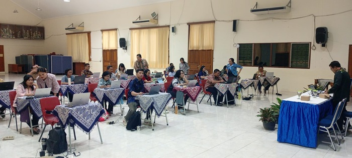 “Kembangkan Pembelajaran Menarik dan Menyenangkan, SMA Tarakanita 2 Jakarta Ajak Para Guru Belajar Pemanfaatan Teknologi AI dalam&nbsp;Pembelajaran”