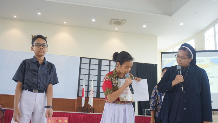 Peserta Didik SMP Tarakanita 4, Semakin Mendekat pada Tuhan melalui Pertemuan BKSN 2024